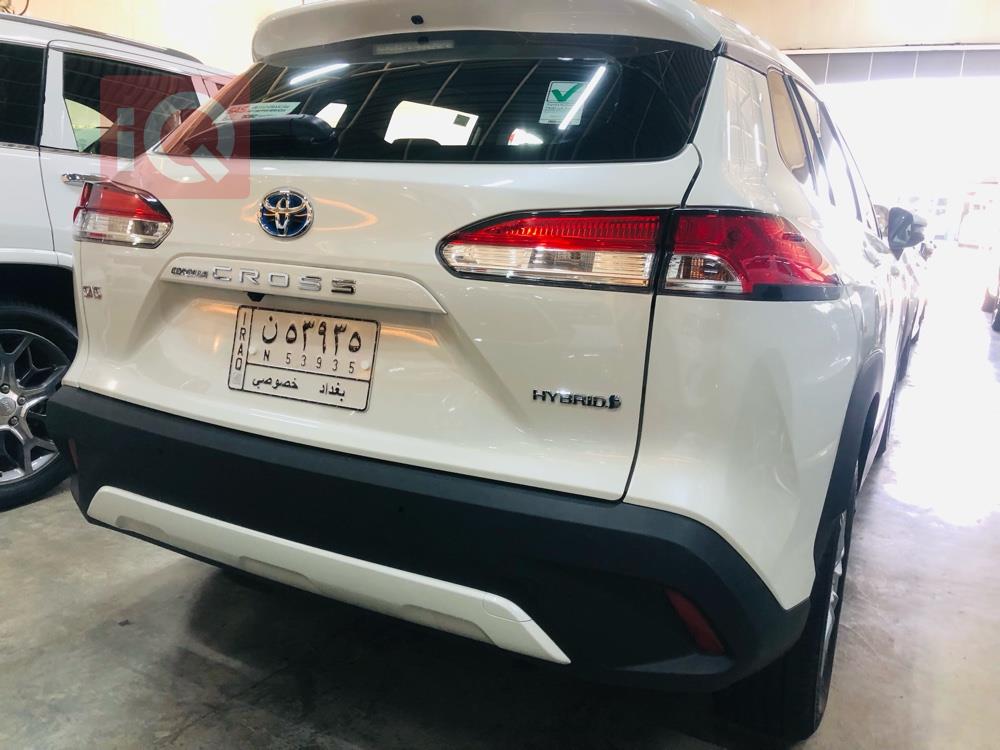 تۆیۆتا کۆرۆلا کرۆس